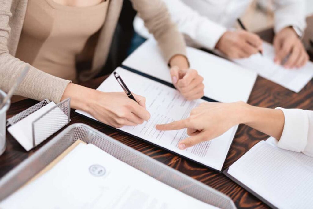 Breach of Contract Elements: What is It and How to Form?